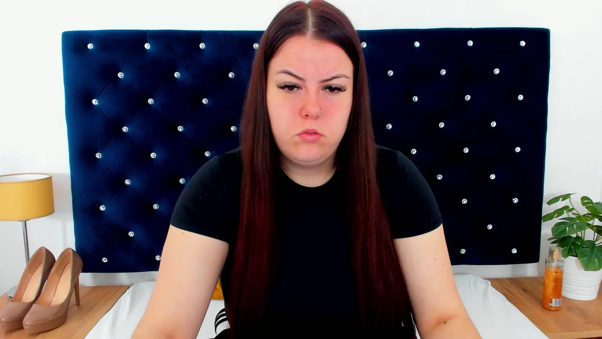 Offline EvaBigTits on Cam4