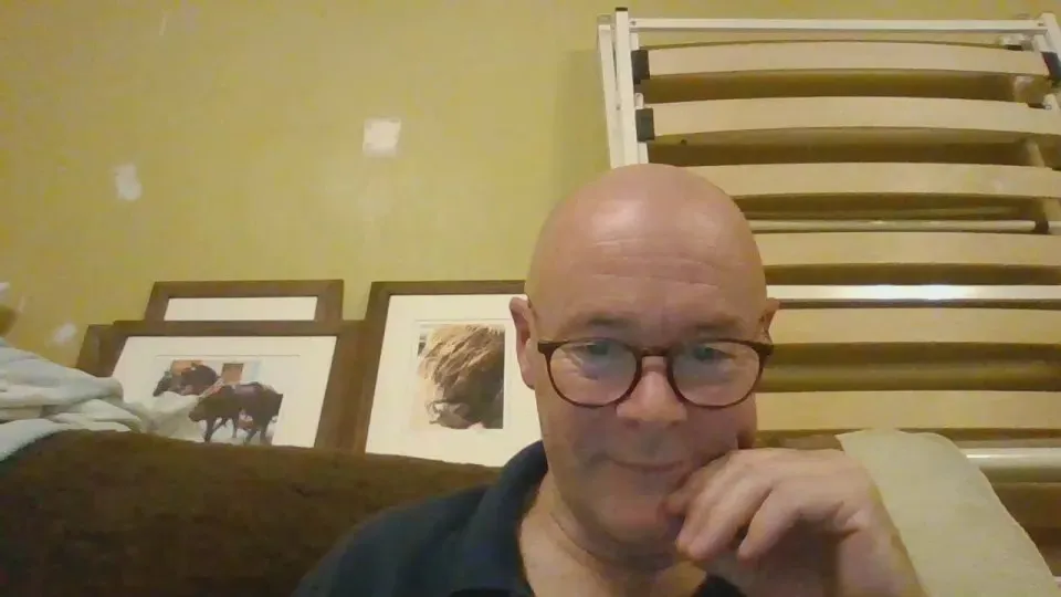 Offline f7610 on Cam4