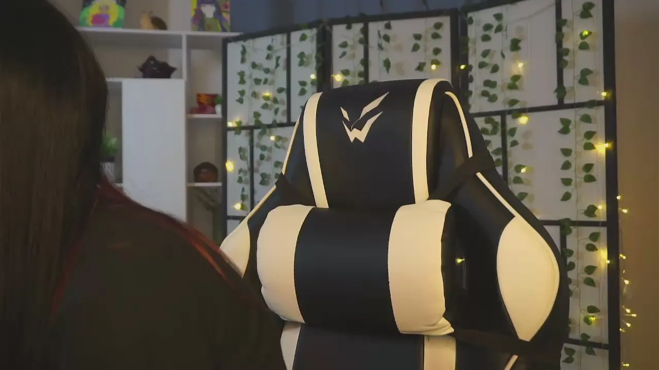 Offline GaynaAmber on Cam4