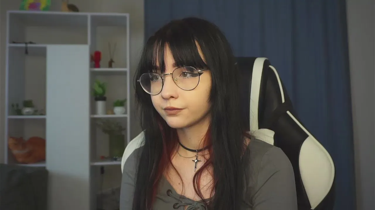 Offline GaynaAmber on Cam4