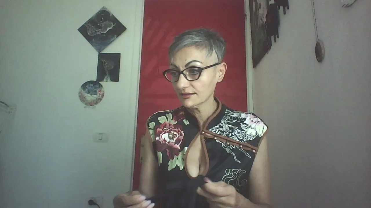 Offline geishaguerrier5 on Cam4