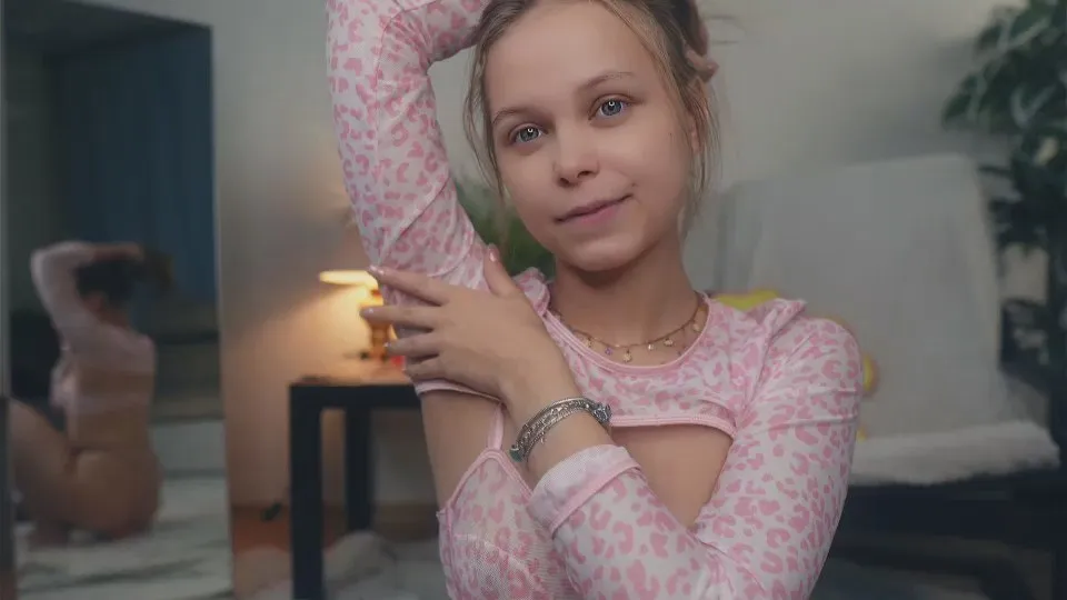 Freechat GemmaFarabee on Cam4