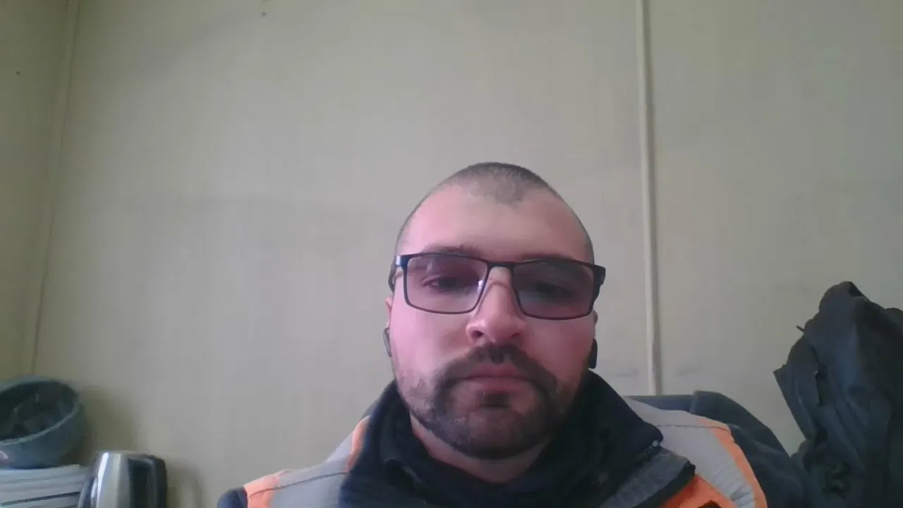 Offline Hanroll on Cam4