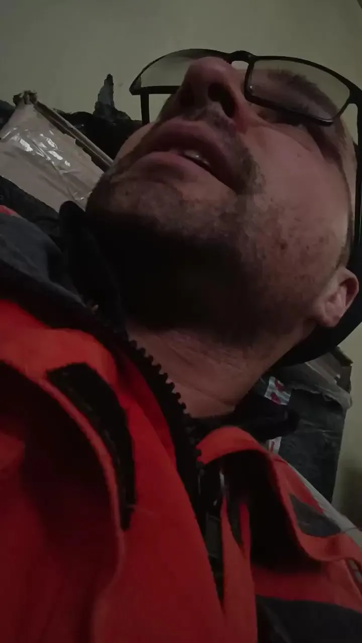 Offline Hanroll on Cam4