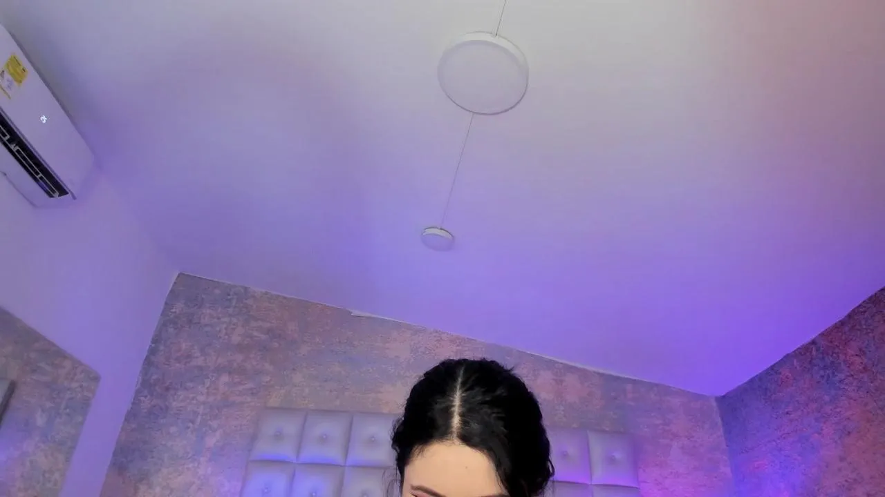 Freechat HariMoon on Cam4