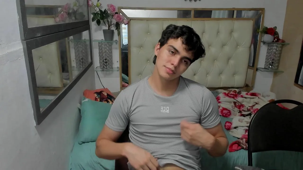 Offline heiker_ on Cam4