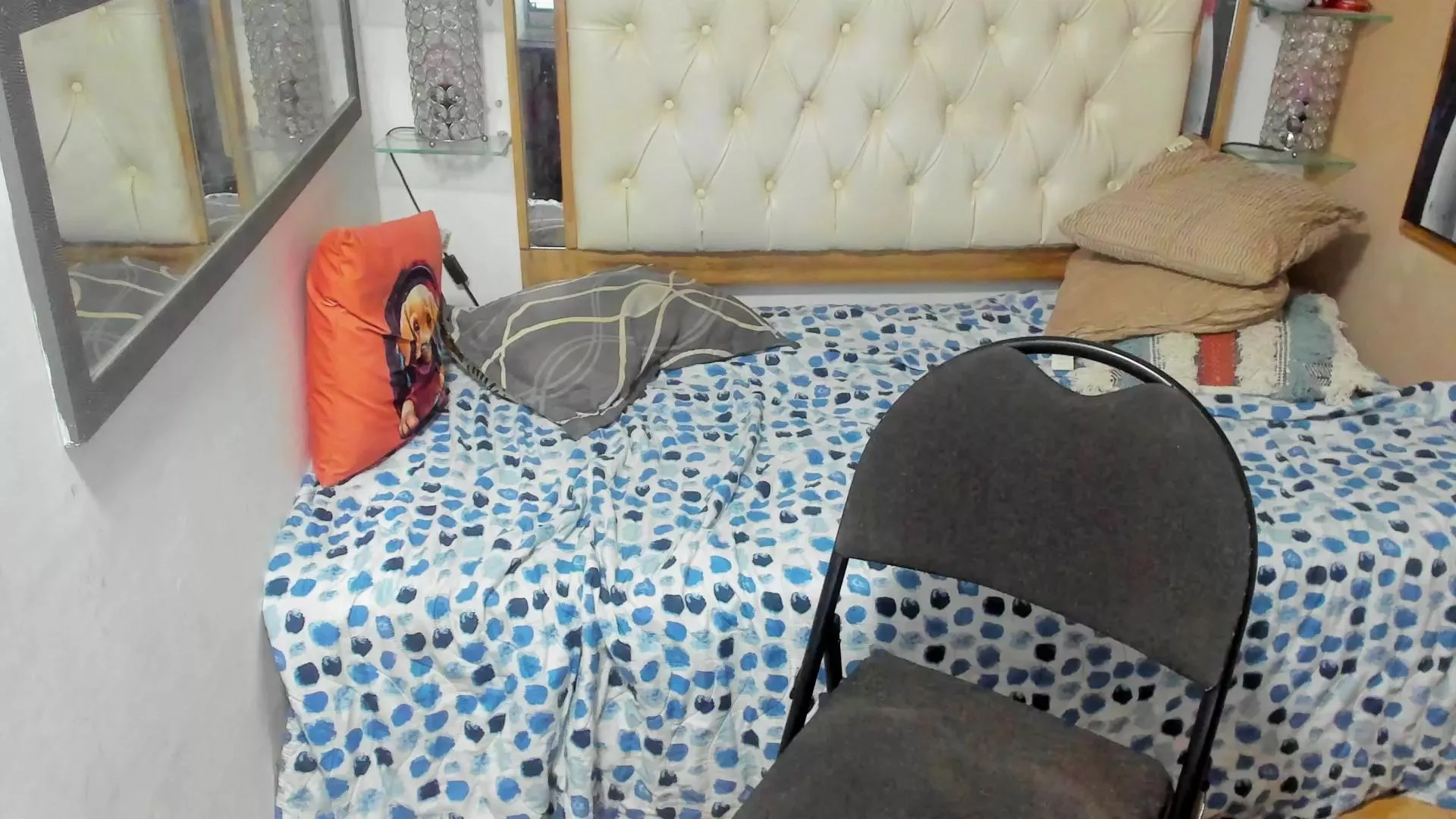 Offline heiker_ on Cam4