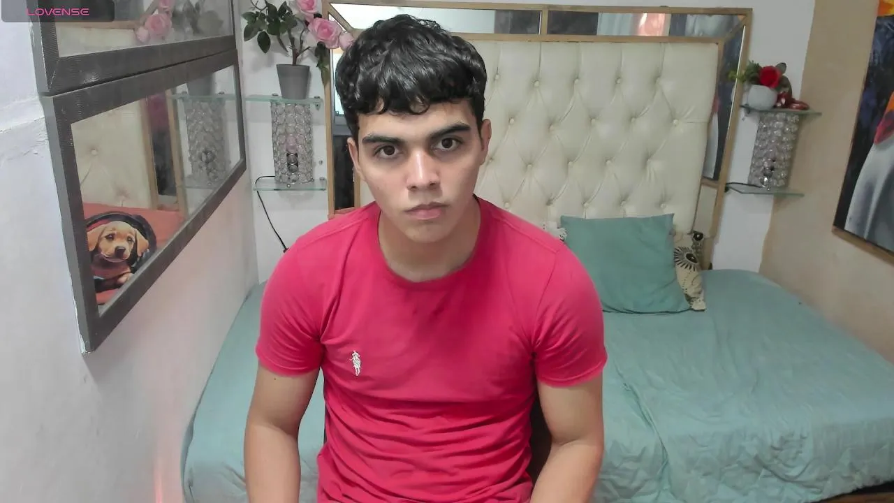 Offline heiker_ on Cam4