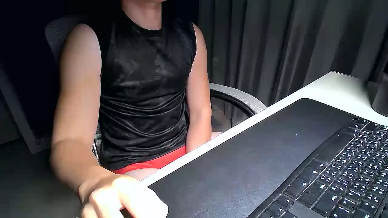 Offline Heycumboy on Cam4