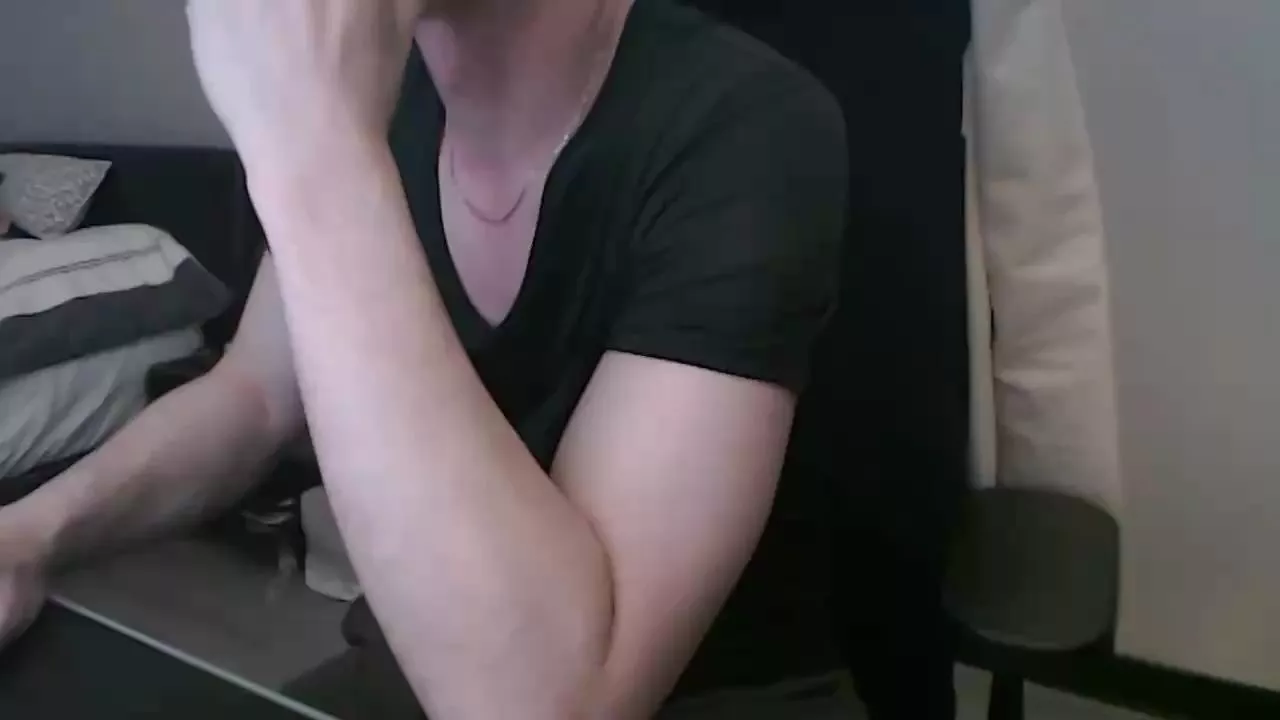 Offline hohohahaha on Cam4