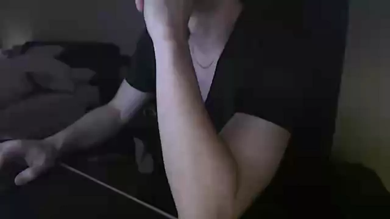 Offline hohohahaha on Cam4