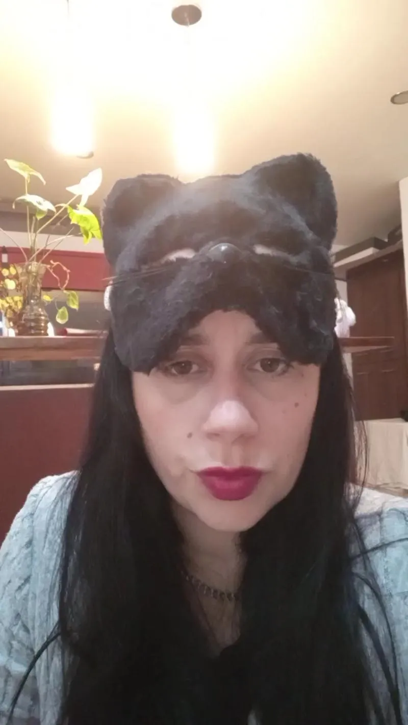 hotcurvi1 — Freechat on Cam4