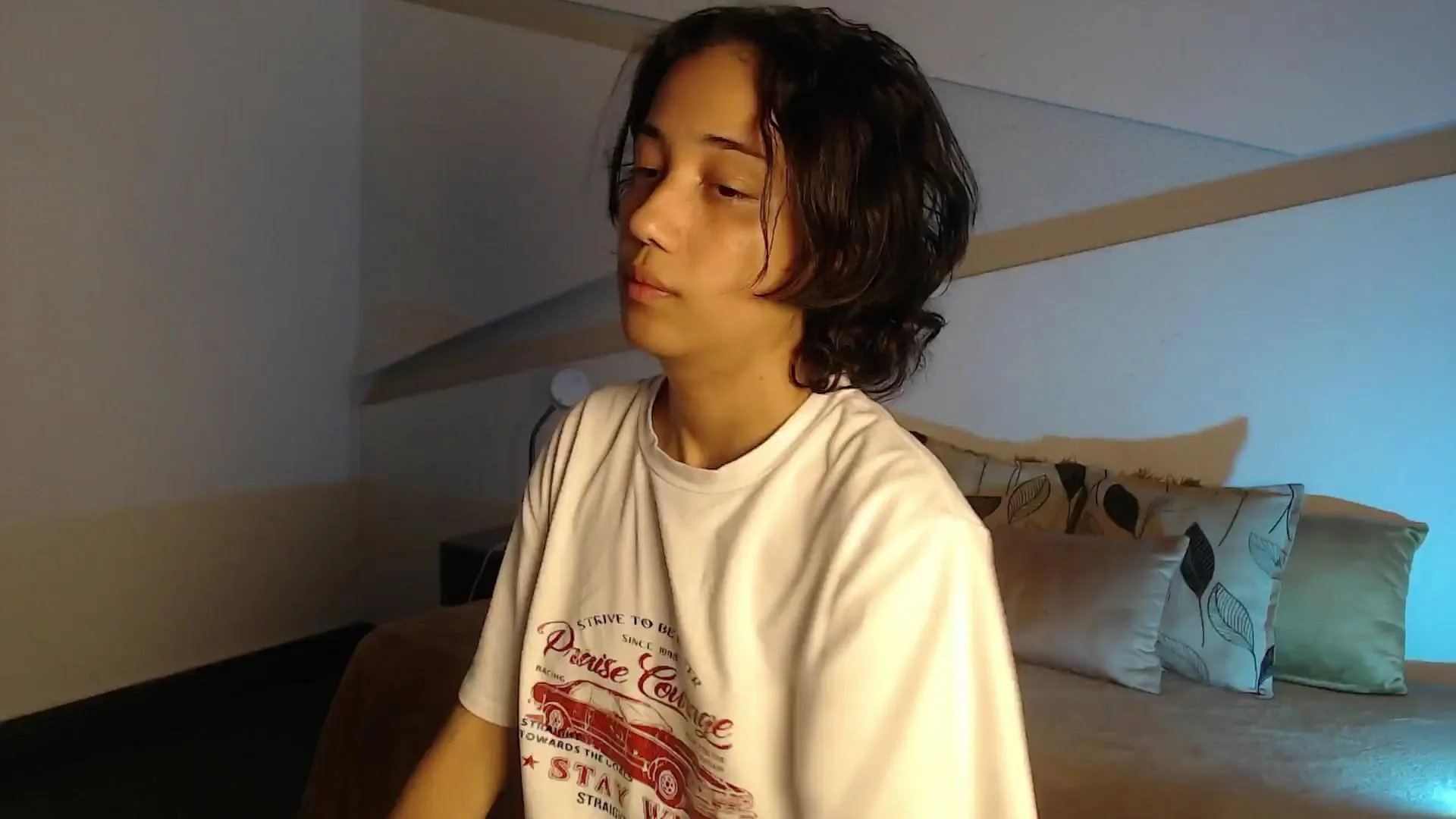 Freechat Hotlittlekitty1 on Cam4