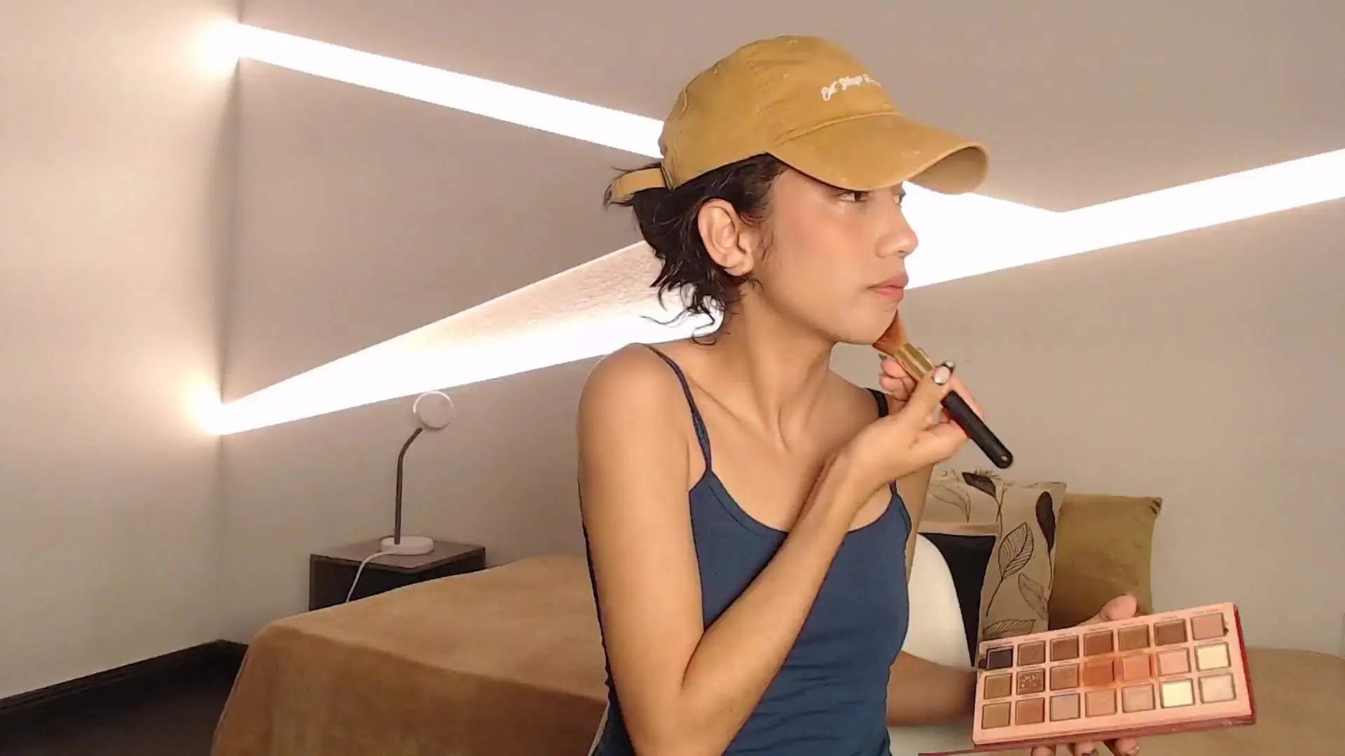 Freechat Hotlittlekitty1 on Cam4