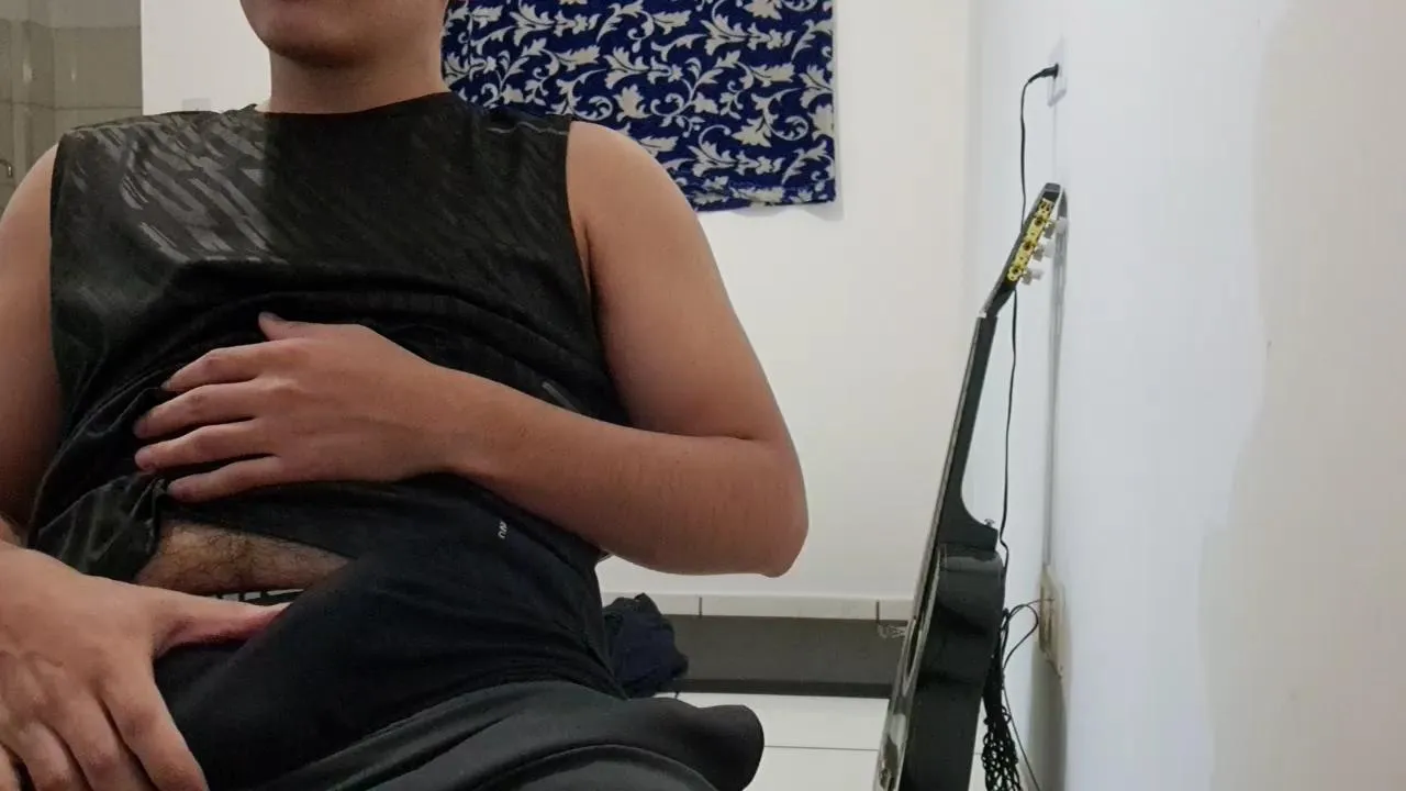 Cam4 icarogriss is Freechat icarogriss — #young #solo #milk #toy #masturbation #feet #amateur