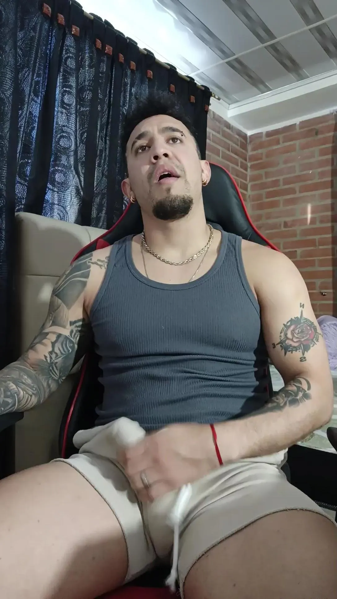 Offline Im_massimo777 on Cam4