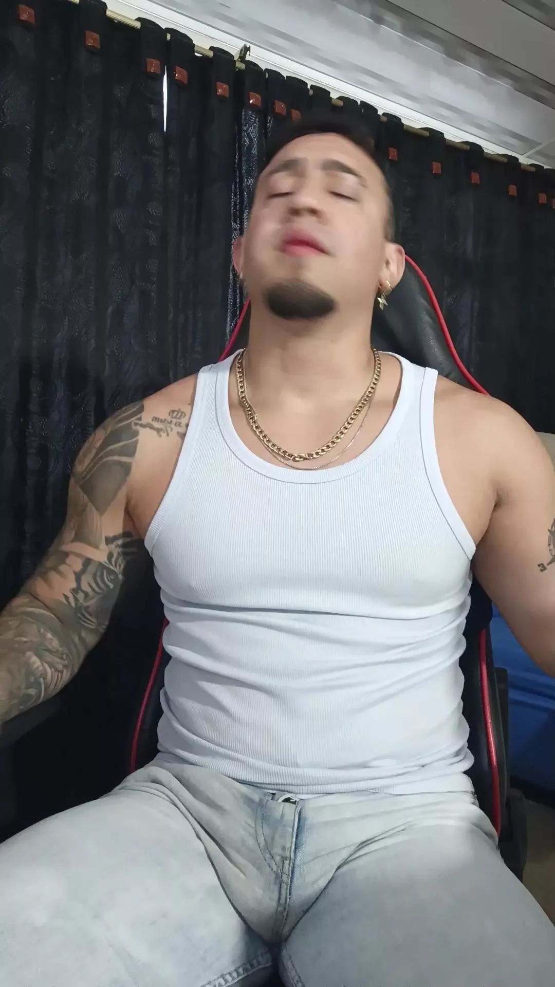 Offline Im_massimo777 on Cam4