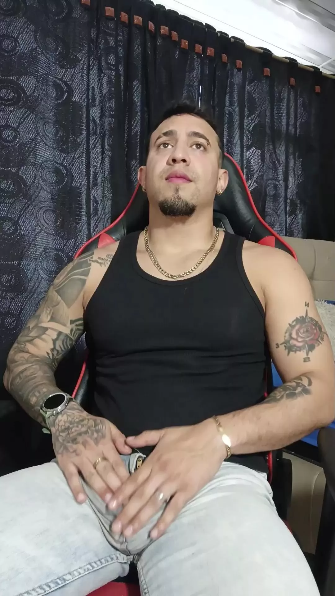 Offline Im_massimo777 on Cam4