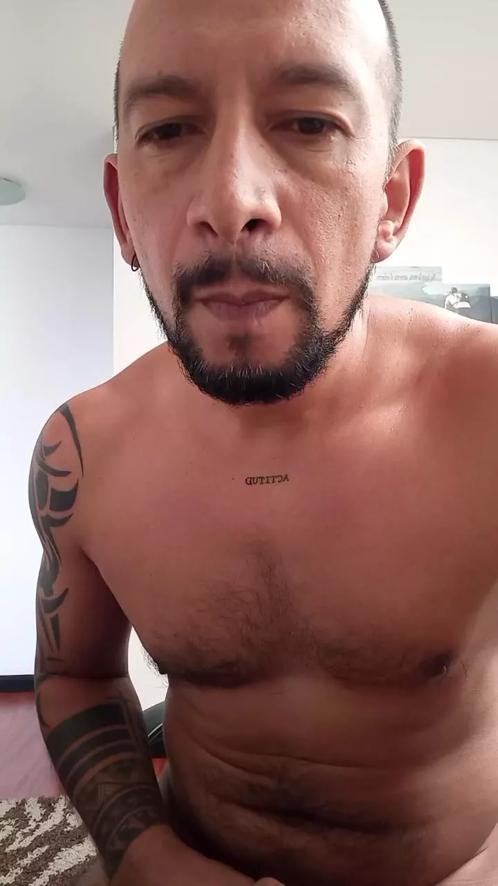 Offline intelcoree1 on Cam4