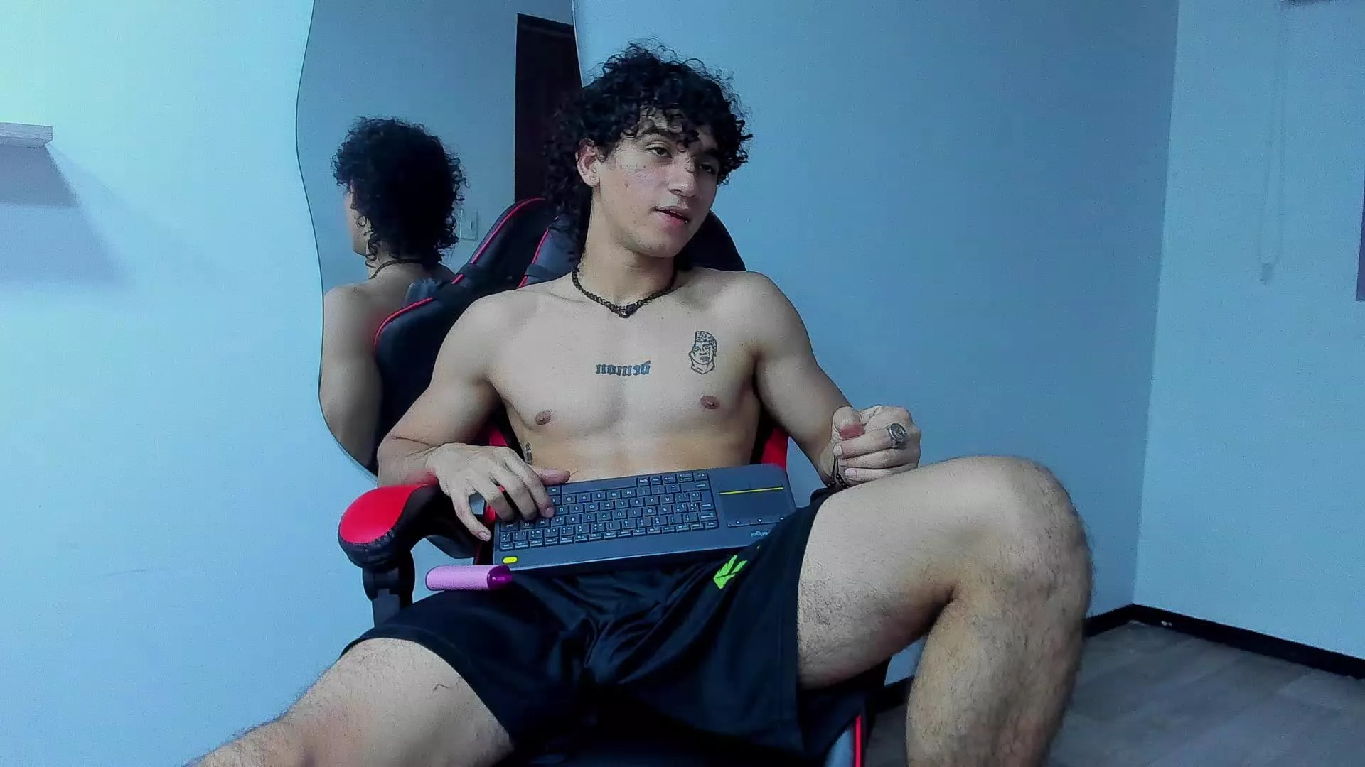 Freechat JackTylor on Cam4