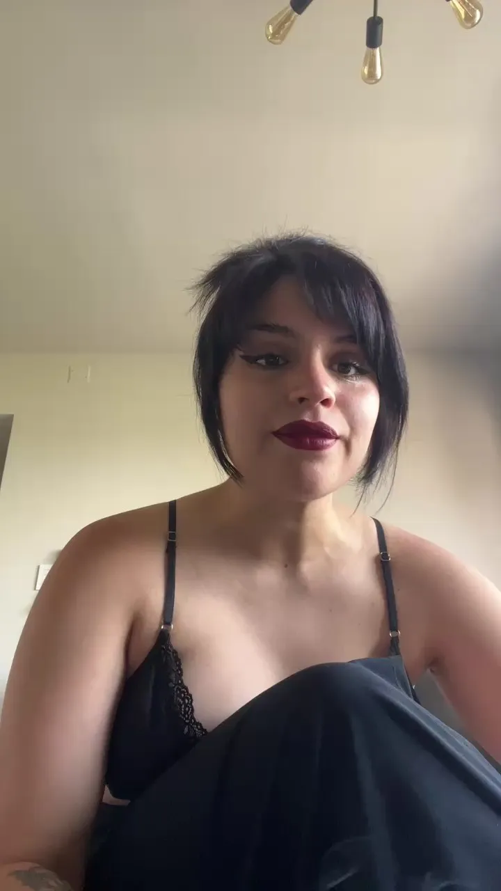 Offline Jan3Bloss0m on Cam4