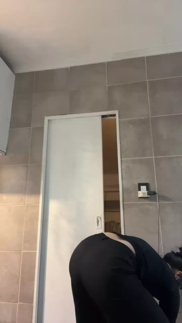 Offline Jan3Bloss0m on Cam4