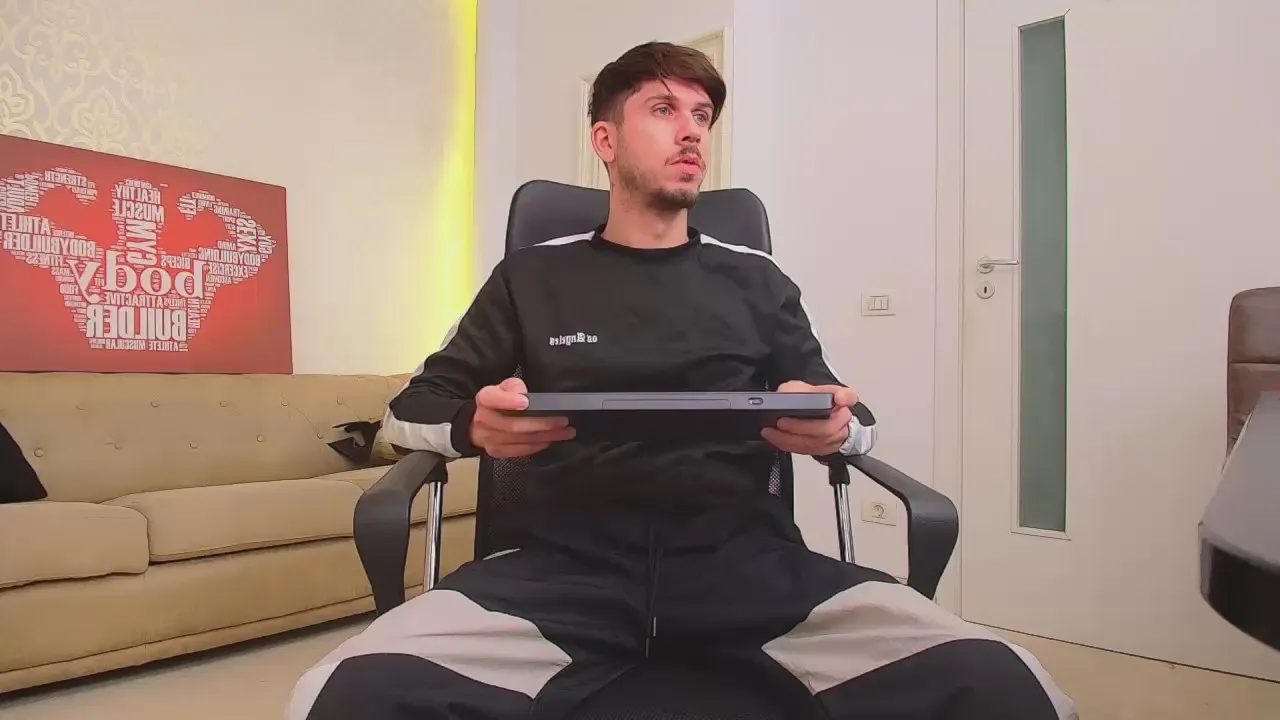 Freechat JonahShaw on Cam4