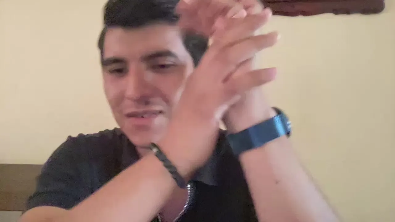 Freechat juicysmalls on Cam4