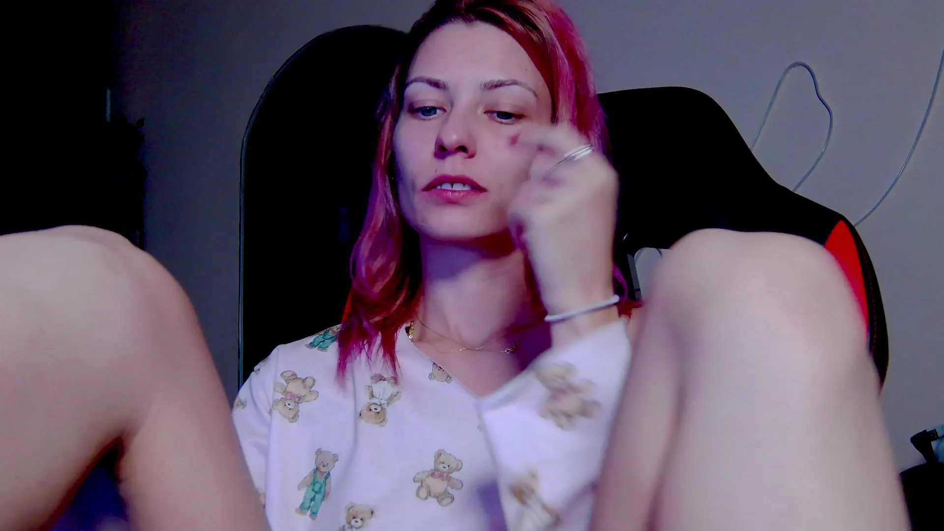 Freechat Karoline121 on Cam4