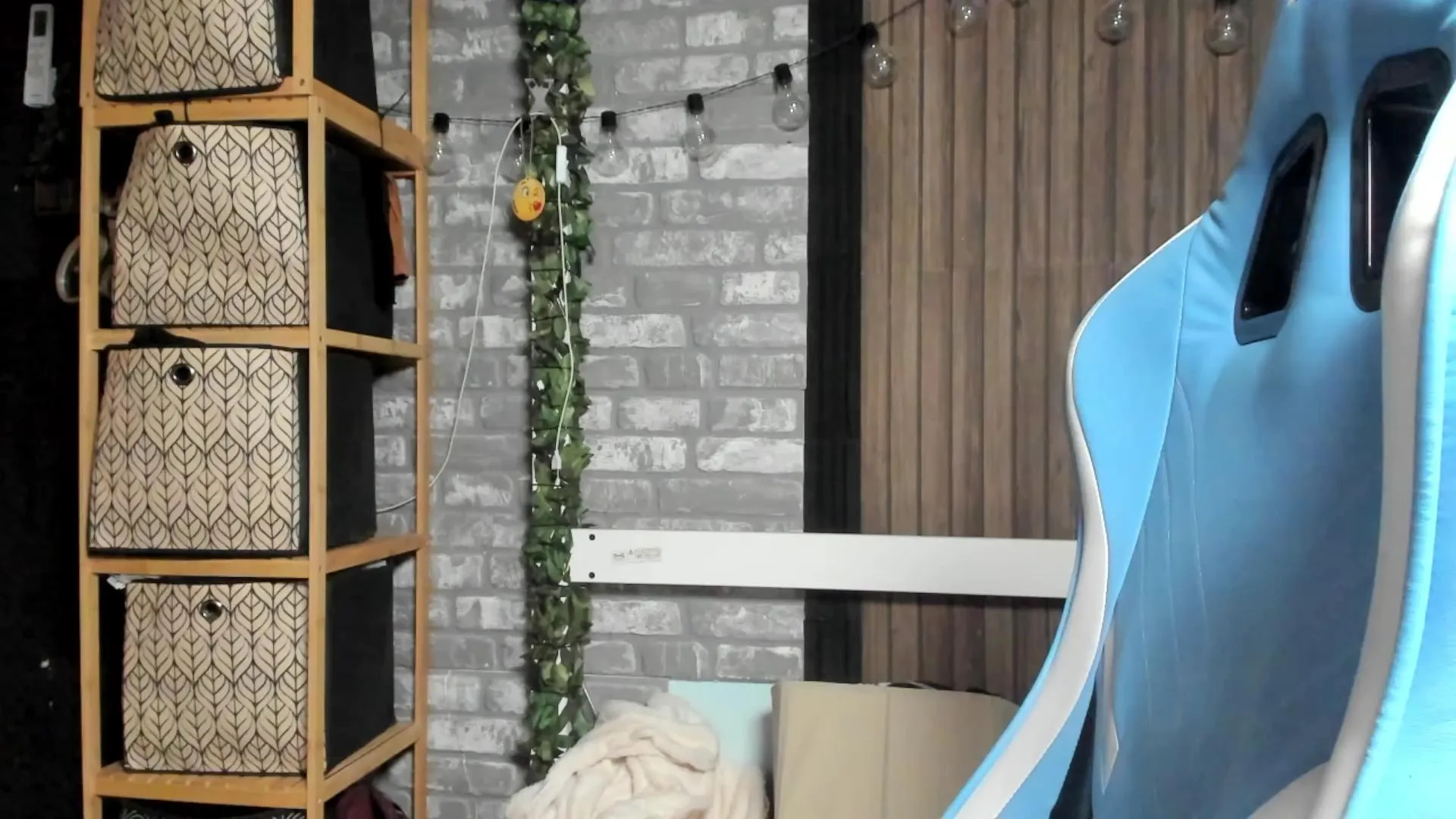 Freechat Karoline121 on Cam4