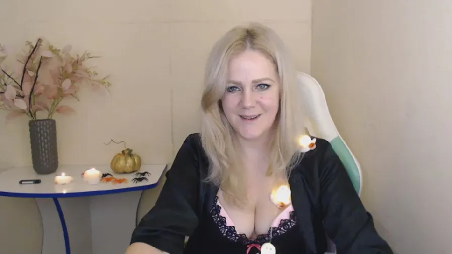 Freechat kay_franccis on Cam4