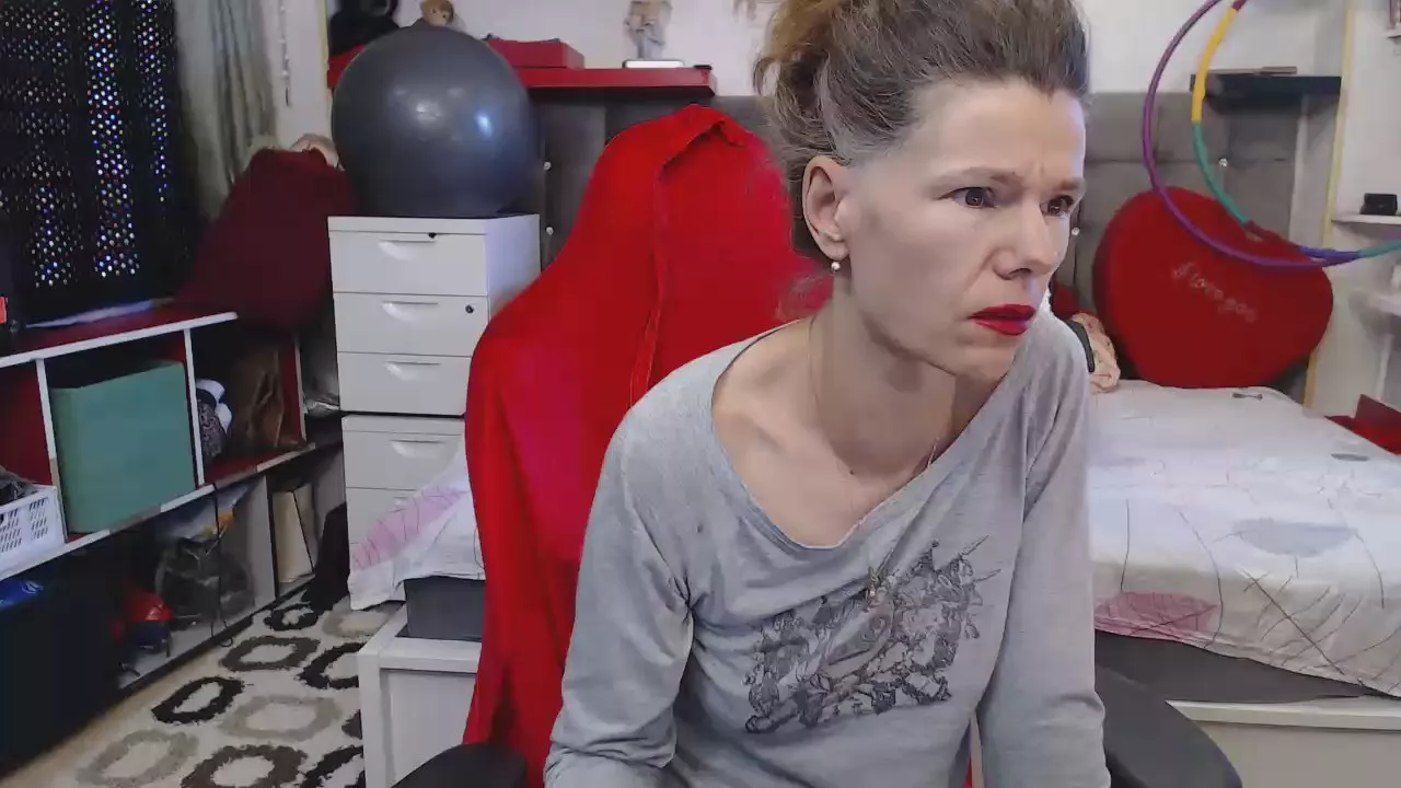 Freechat kellynumber8 on Cam4