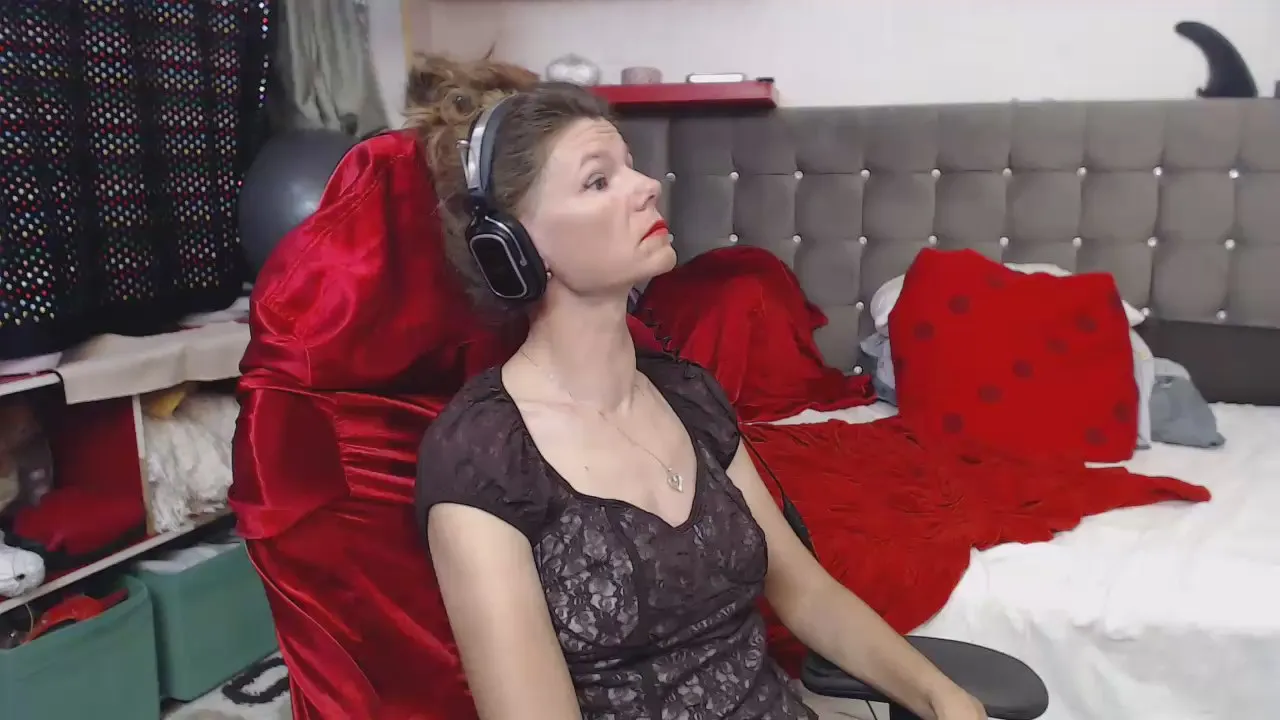 Freechat kellynumber8 on Cam4