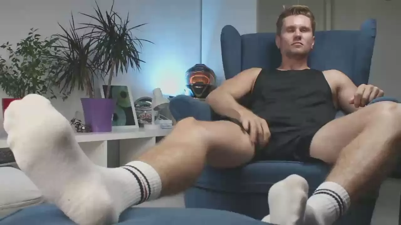 Offline kevin_park on Cam4