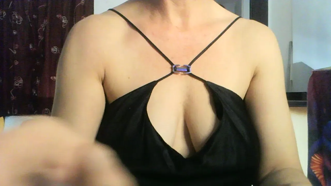 Offline khiba on Cam4