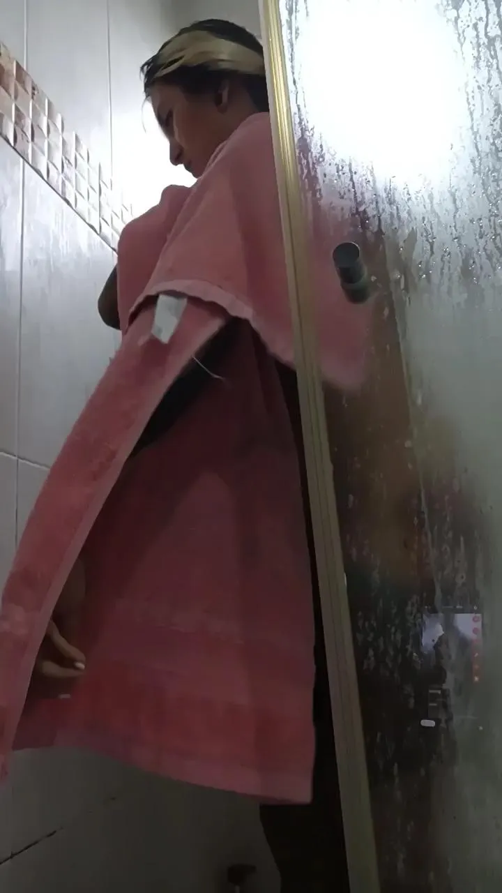 Offline Kitty_goddess on Cam4