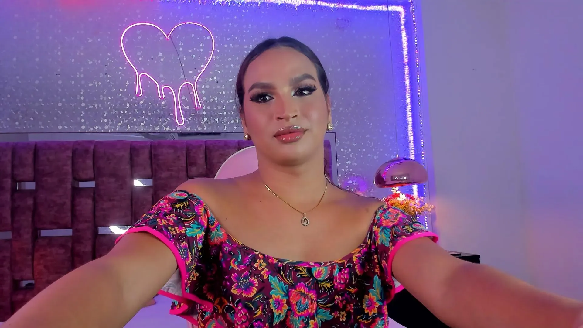 Offline KylieVictoria_ on Cam4