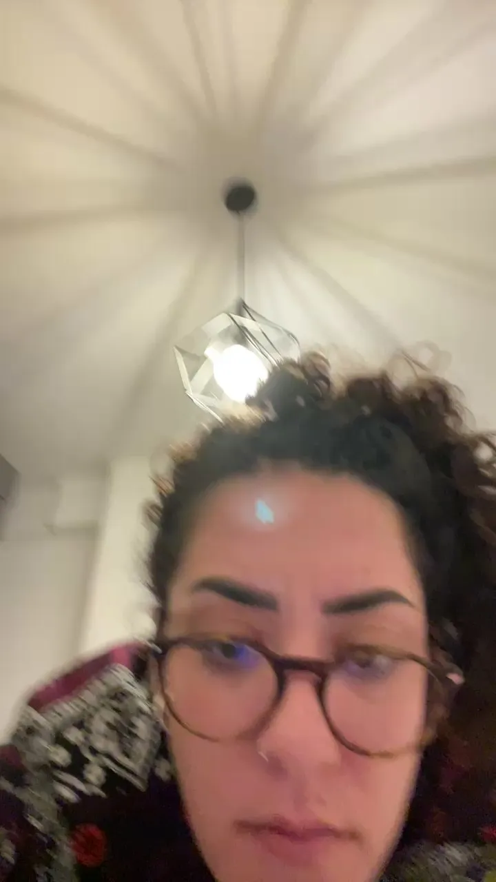 Offline LadyAzar on Cam4