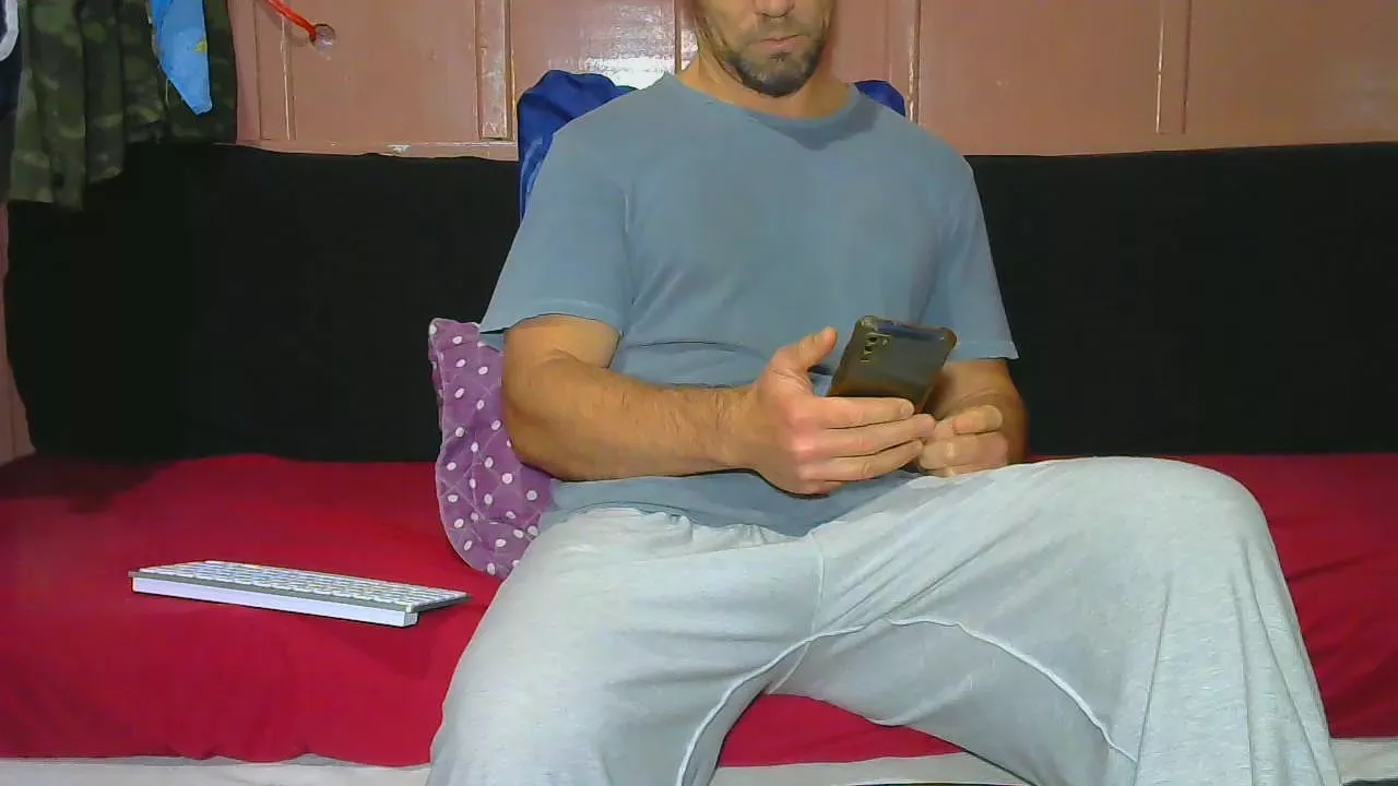 Freechat lemao77 on Cam4