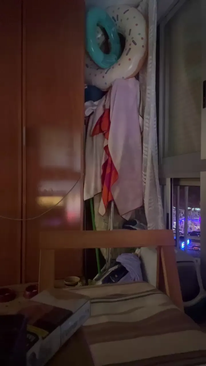 Offline Loladomina78 on Cam4