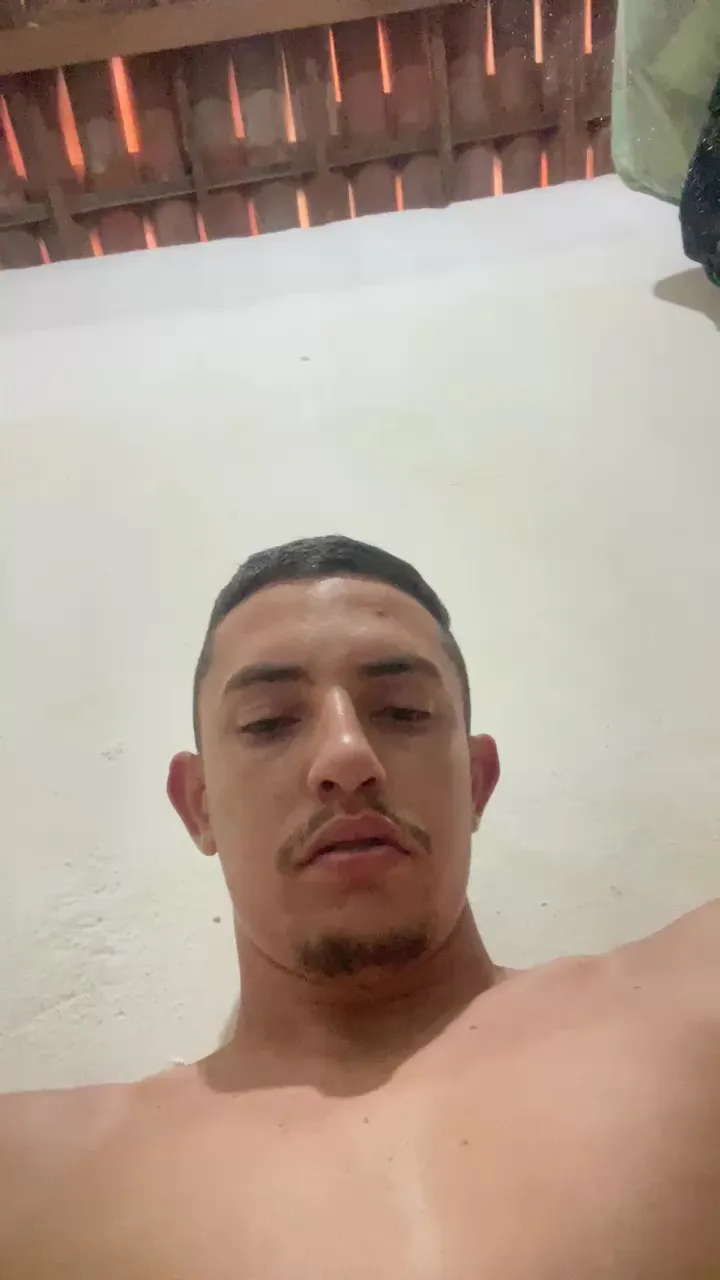 Offline Lucasbezerra6 on Cam4