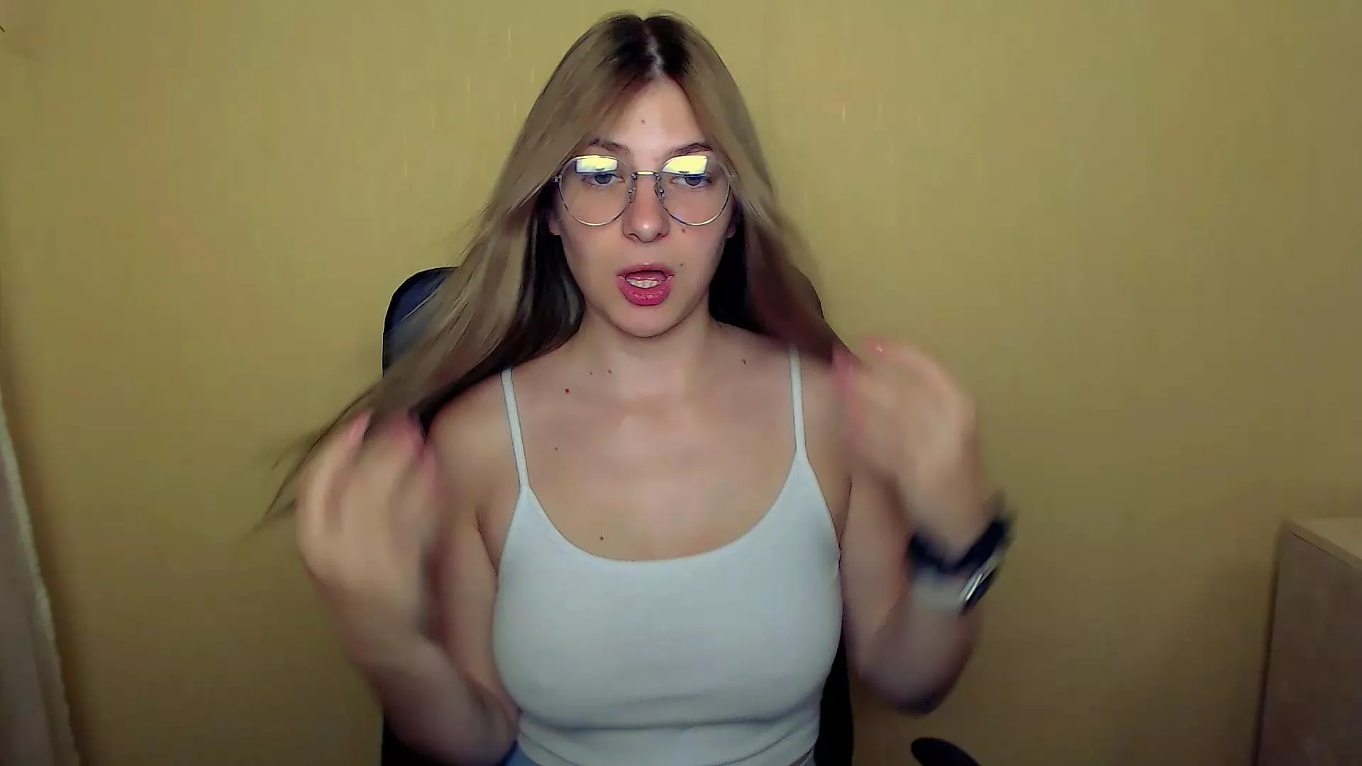 Offline Luna_Lush_ on Cam4