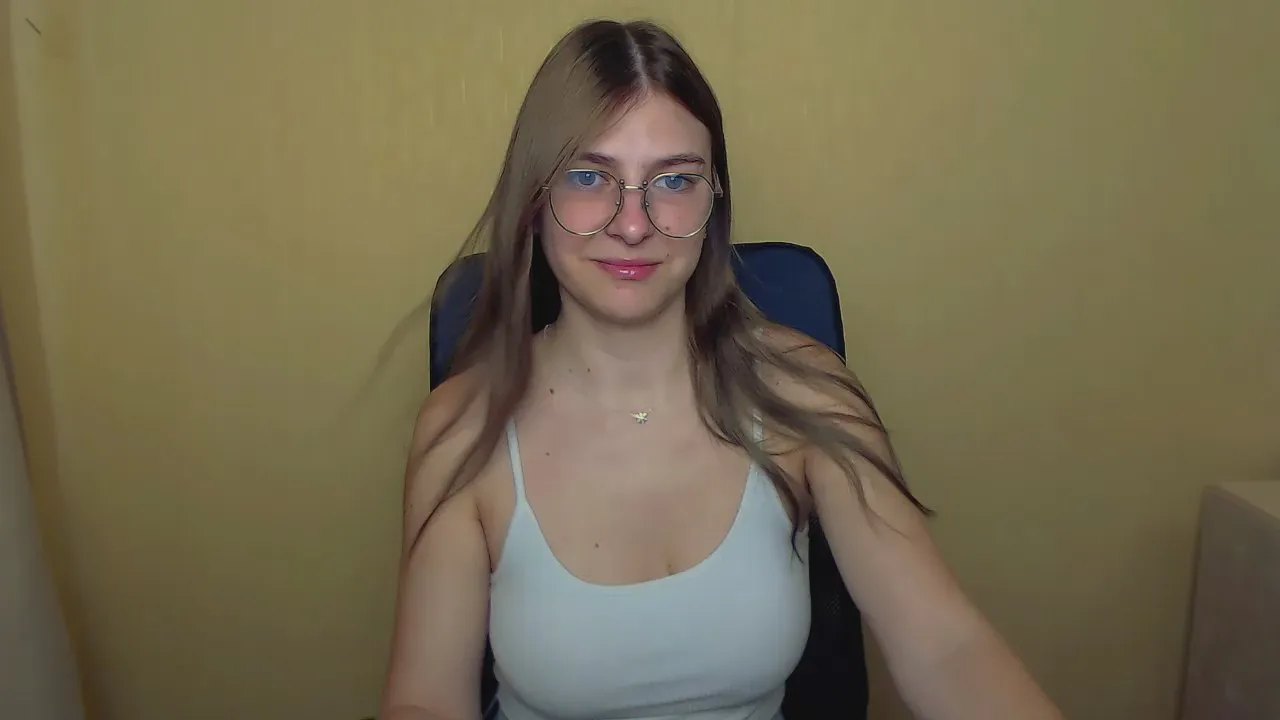 Offline Luna_Lush_ on Cam4