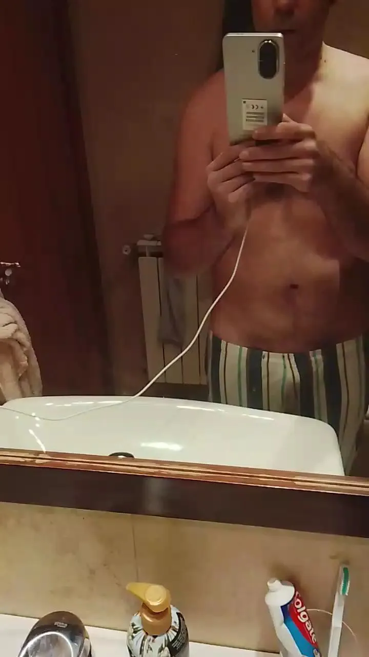 Offline Manchego85 on Cam4