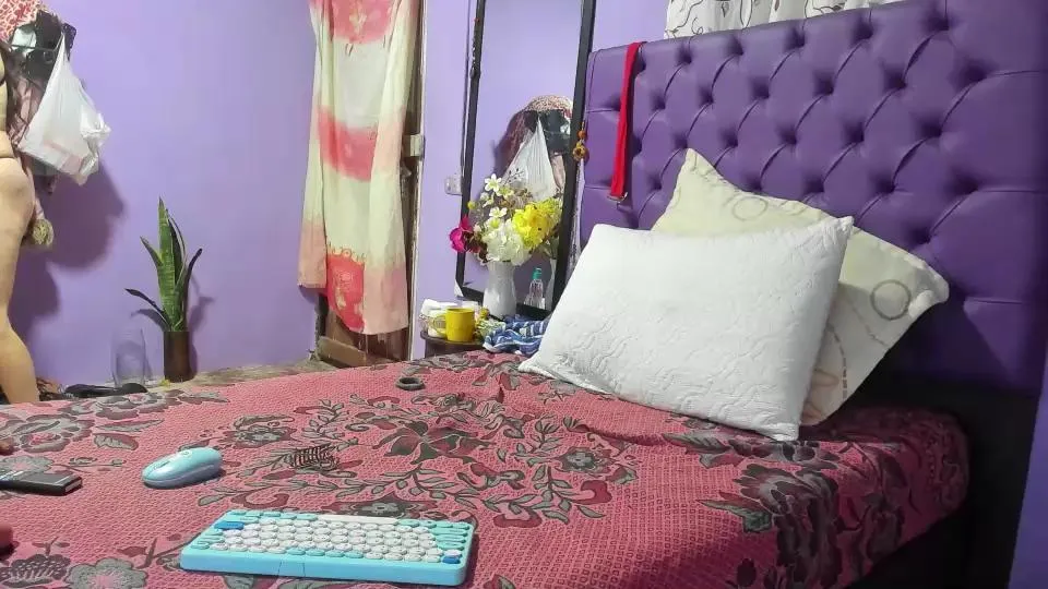 Offline Margoth_clain75 on Cam4