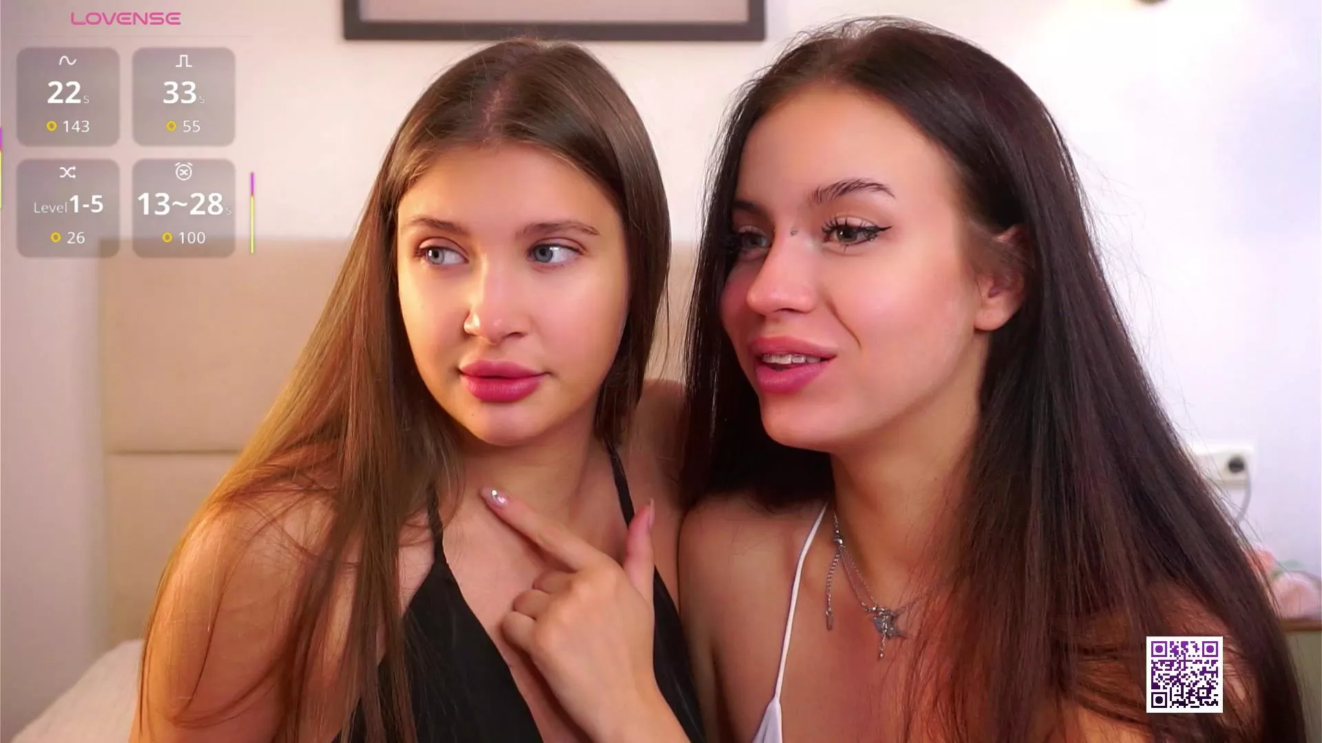 Offline MaxineDeman on Cam4