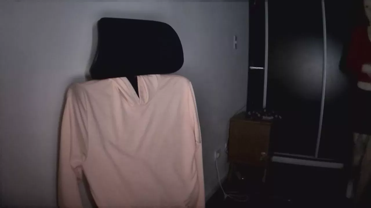 Offline mediadescocida on Cam4