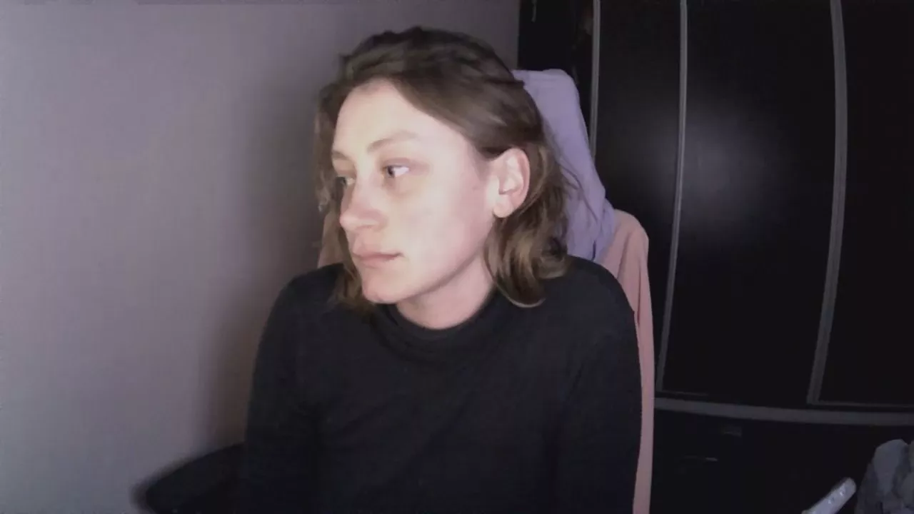 Offline mediadescocida on Cam4