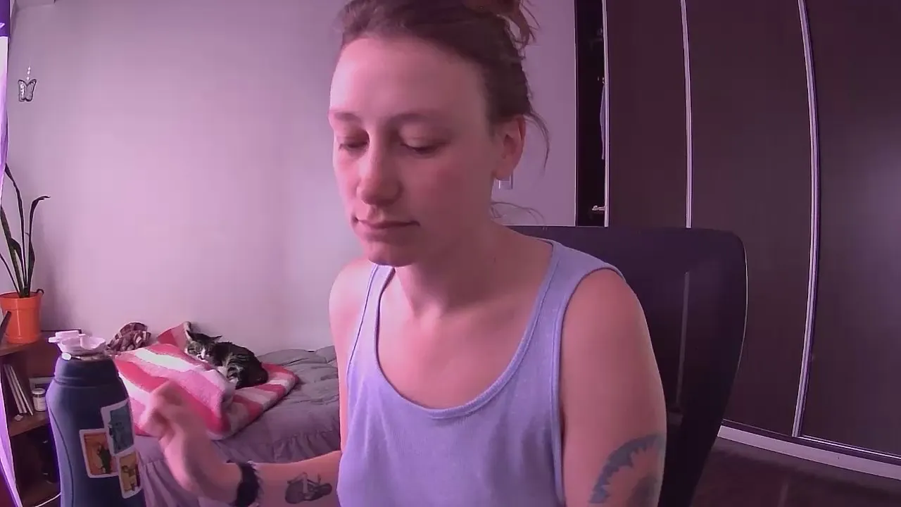 Offline mediadescocida on Cam4