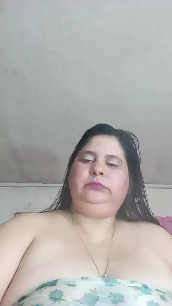 Offline Milf2026 on Cam4